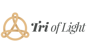 Logo van Tri of Light - Cursussen, Workshops & Spirituele reizen voor Lichtwerkers
